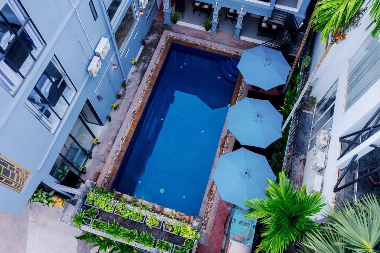 The Rabbit Hole Hotel & Spa Siem Reap Esterno foto